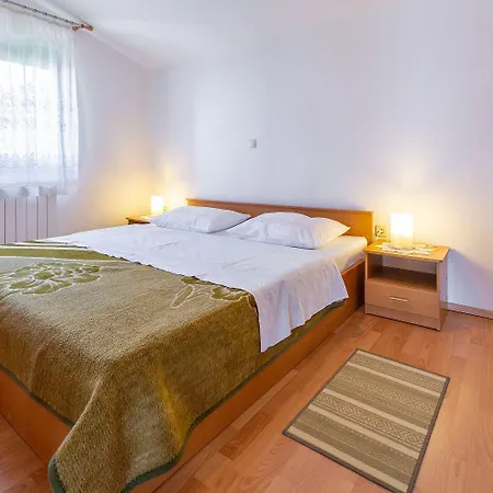 Helles Nur 650 Meter Zum Mit Herrlichem Meerblick, Privatem Balkon, Waschmaschine Appartement Dramalj