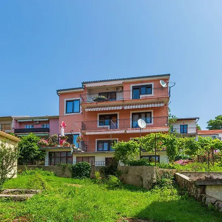 Helles Nur 650 Meter Zum Mit Herrlichem Meerblick, Privatem Balkon, Waschmaschine