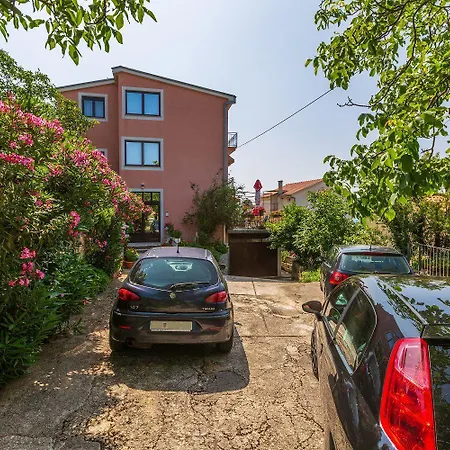 Helles Nur 650 Meter Zum Mit Herrlichem Meerblick, Privatem Balkon, Waschmaschine Appartement Dramalj
