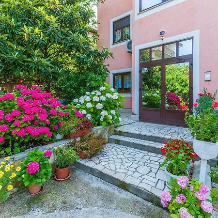 Helles Nur 650 Meter Zum Mit Herrlichem Meerblick, Privatem Balkon, Waschmaschine