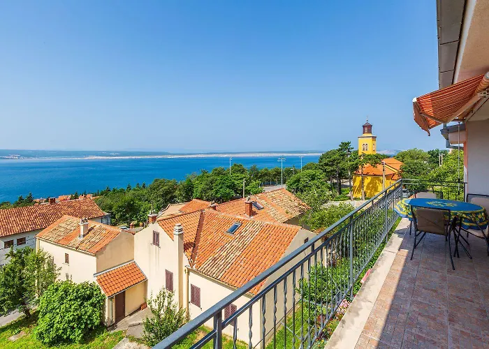 Apartment Helles Nur 650 Meter Zum Mit Herrlichem Meerblick, Privatem Balkon, Waschmaschine Dramalj