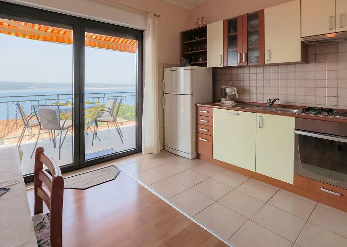 Helles Nur 650 Meter Zum Mit Herrlichem Meerblick, Privatem Balkon, Waschmaschine Dramalj